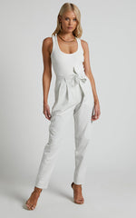 Raegen Pant - High Waist Tapered Leg Pant in Stone