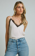 Tatito Top - Lace Detail Cami Top in Cream