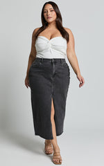 Anaya Midi Skirt - Denim Skirt in Washed Black