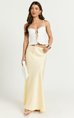 Nani Top - Lace Front Fitted Frill Hem Top in White